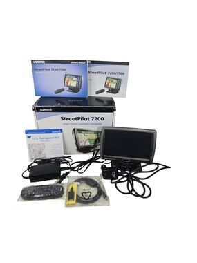 Garmin StreetPilot 7200 Portable Touch Screen  GPS Navigation System 7"  Works
